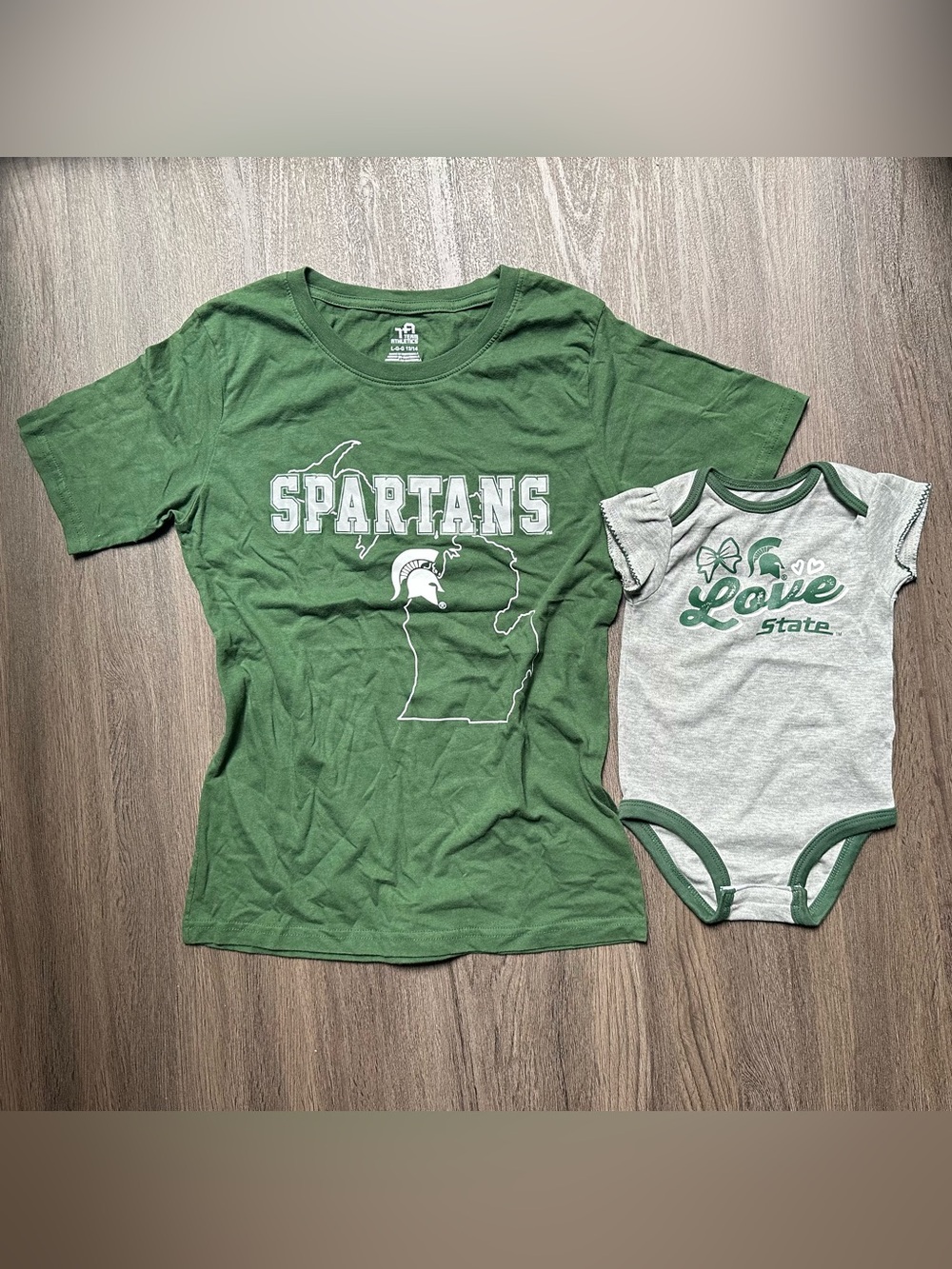 Michigan State Spartans Team Apparel Bundle - Kids Shirt 12/14 & Baby Onsie 6/9 - Picture 1 of 11